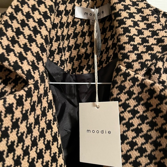 Moodie Blazer - BNWT - Picture 4 of 5